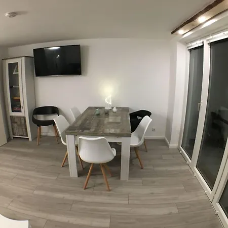 شقة Moderne Mila In By Interhome *